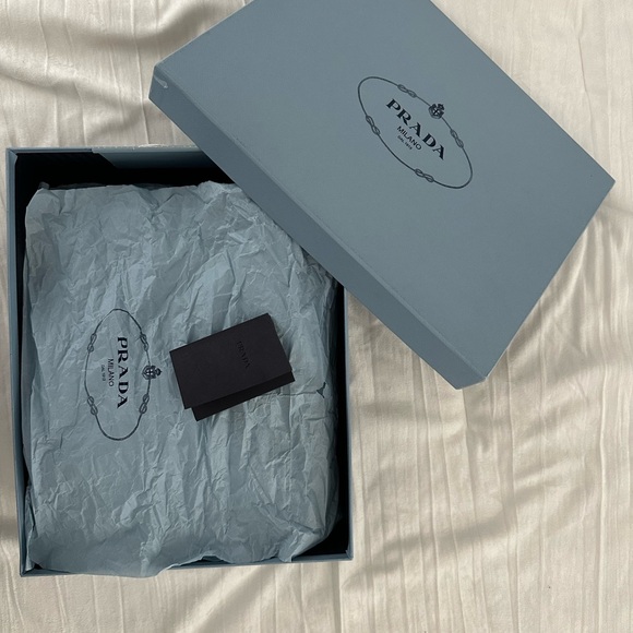 Prada Navy Blue Women's Shoes - Picture 4 of 4